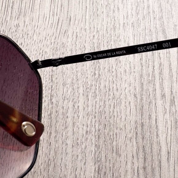 Oscar de la Renta Womens Oversized Hexagon Sunglasses Fair Condition - Picture 3 of 4